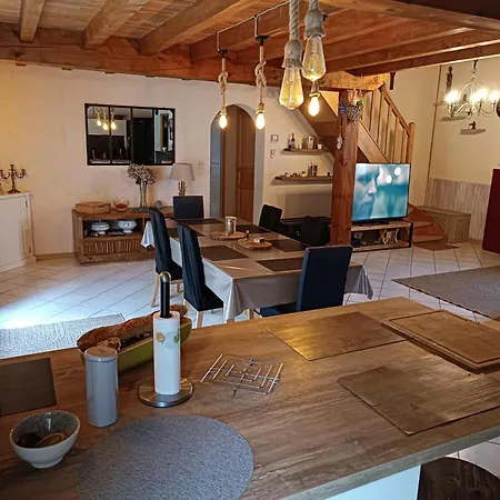 Hébergement de vacances Le *